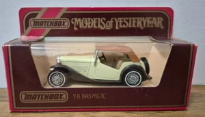 Y 8 1945 MG TC zweifarbig Models of Yesteryear Matchbox in J Box braunes Dach - Bild 1 von 2