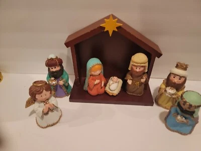 Набор из 8 фигурок Members Mark Childrens Christmas Nativity с ручной росписью - Изображение 1 из 4