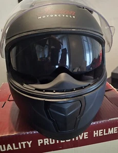 Motorcycle Helmet - Picture 1 of 3