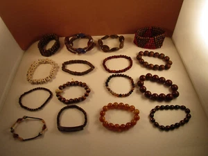 Vintage Mixed Lot of 16 Wooden Wood Beaded Costume Jewelry Bracelets Hawaii - Picture 1 of 8