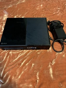 Microsoft Xbox One 1540 1TB Black Not Tested for Parts - Picture 1 of 3