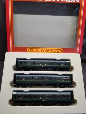 HORNBY R.369 BR GREEN CLASS 110 3 CAR DMU SET (TRAIN PACK) EXCELLENT BOXED - Image 1 of 4