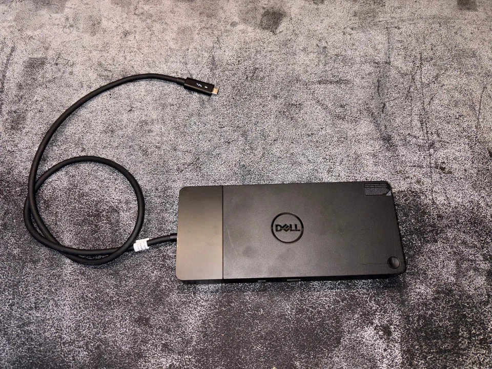 Estación de acoplamiento Dell Dock WD19TB USB-C con cable - negra Foto 1 de 1