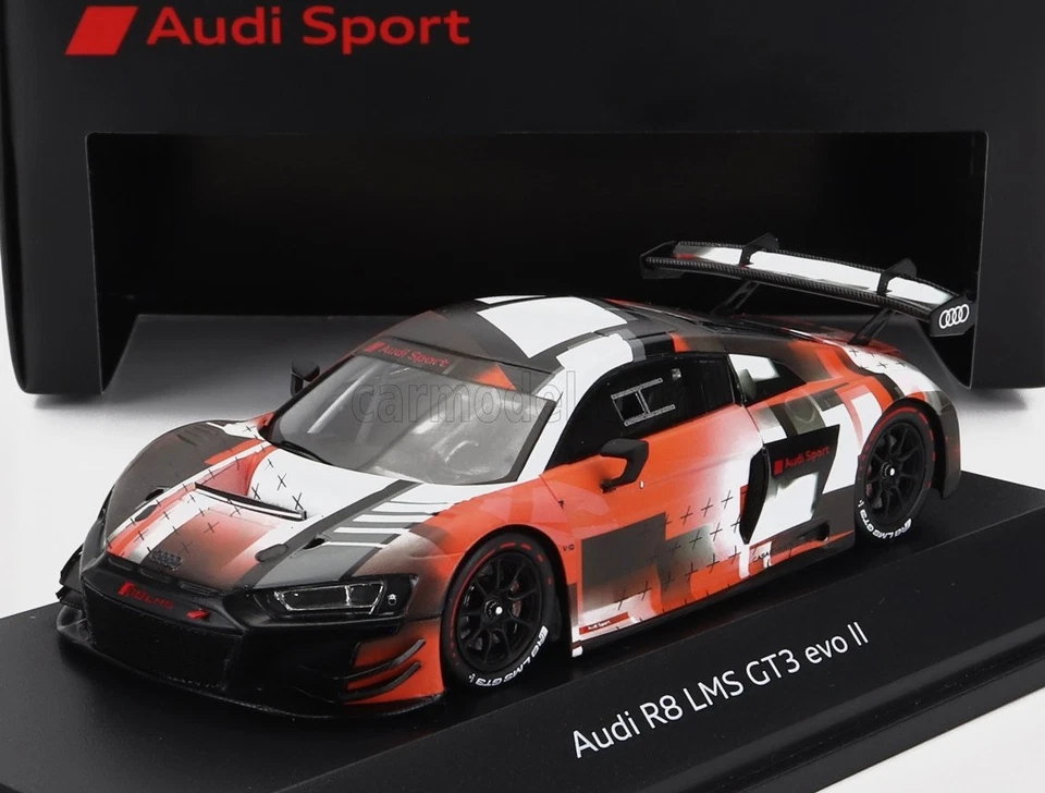 1/43 SPARK-MODEL - AUDI - R8 LMS GT3 EVO II PRESENTATION 2022 5022200231 - Immagine 1 di 1