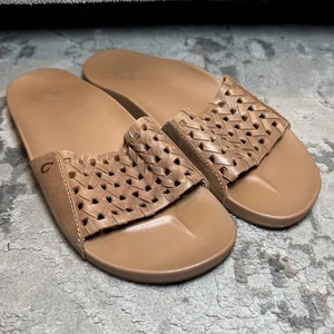 OluKai Kamola Shoes Womens Sz 8 Tan Leather Slide Sandals Comfort Woven Strap - Picture 1 of 6