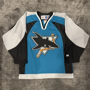 Maglia Vintage CCM San Jose Sharks Ufficiale NHL Adulto Uomo Medium Made InCanada - Foto 1 di 8