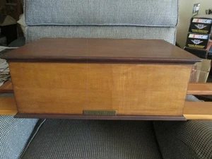 Ethan Allen dresser top mini-storage chest/jewelry box