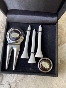 Golf Divot Tool And Ball Marker Set. Heritage CC (14a) - Picture 1 of 6
