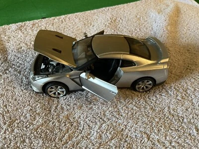 Maisto 2009 Nissan GT-R Car - Scale 1:24 - Image 1 of 4