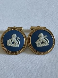 Vintage Destino Wedgwood 12k GF Blue Jasperware Cufflinks With White Lion Emblem - Picture 1 of 8