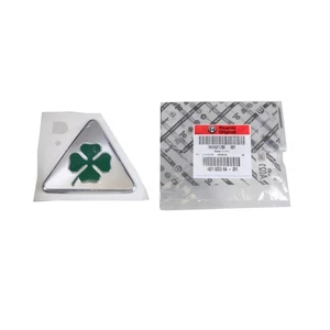 Original Alfa Romeo Emblem Logo Quadrifoglio Kleeblatt rechts Mito 50521786 - Bild 1 von 1