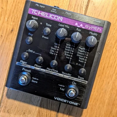 TC-Helicon Voicetone Synth Vocal Effects Pedal - Great live effects! - Image 1 of 4