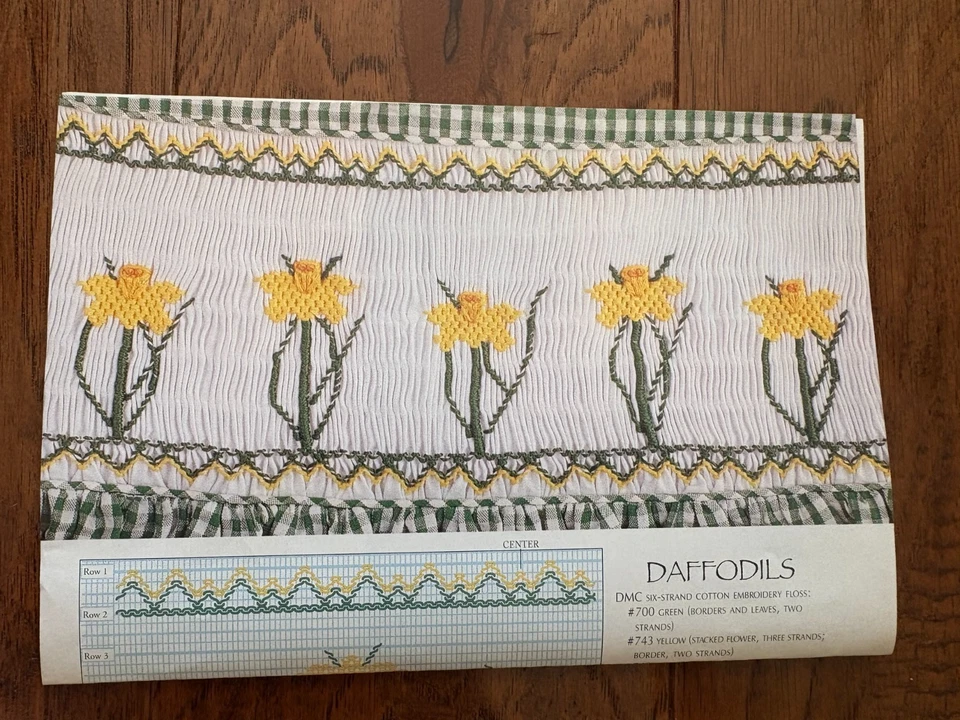 Plato de narcisos Foto 1 de 1