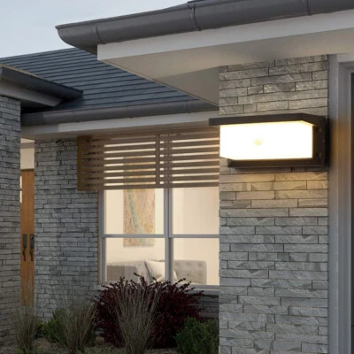 LED Außenleuchte mit Bewegungsmelder Wandleuchte Warmeslicht Sensor Außenlampe - Bild 1 von 4