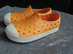 NEW Toddler Girl Shoe Size 8 * OLD NAVY * Orange Water Boat Pool Rubber Shoes - Picture 1 of 6