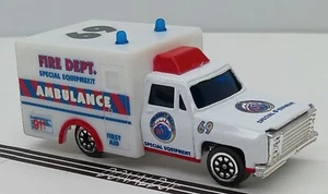 Camión ambulancia Chevrolet Fast Lane 1973-1980 escala 1/64 diecast - Imagen 1 de 2