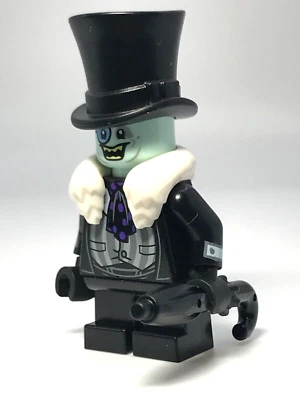 New The Penguin - White Fur Collar, Smile LEGO® From set 70909 - Image 1 of 3