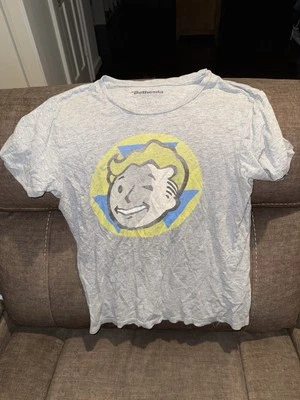 Men’s Fallout Shelter Bethesda Short Sleeve Shirt Size Medium - Gray Vault Boy - Image 1 of 4