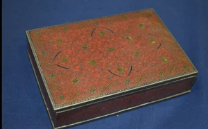 Vintage Cigarette box / Trinket Box 11 x 9 x 3 cm - Picture 1 of 5