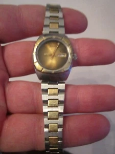 VINTAGE LADIES' SEIKO WIND UP WATCH - DAY DATE MARKER - THICK CASE - SC-7A - Picture 1 of 7