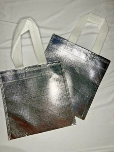 Bolsas/bolsas de regalo pequeñas sin tejer ballena de 8""x8"" ballena de 2 piezas, plateadas reutilizables - Imagen 1 de 6