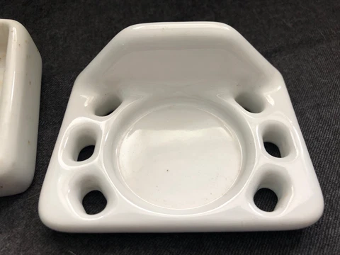 Vintage WHITE PORCELAIN Bathroom Fixtures 2pcs Soap Dish & Toothbrush Holder Cover