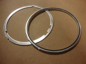BIG DOG MOTORCYCLES 2004-11 HEADLIGHT LOCK RING KIT w/ GASKET & BACKING RING - Picture 1 of 3