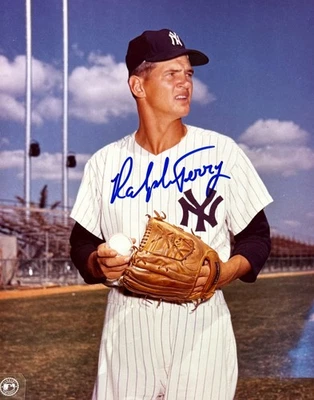 Ralph Terry signed New York Yankees MLB 8x10 Photo minor dings- COA (62 WS MVP) - Image 1 of 2