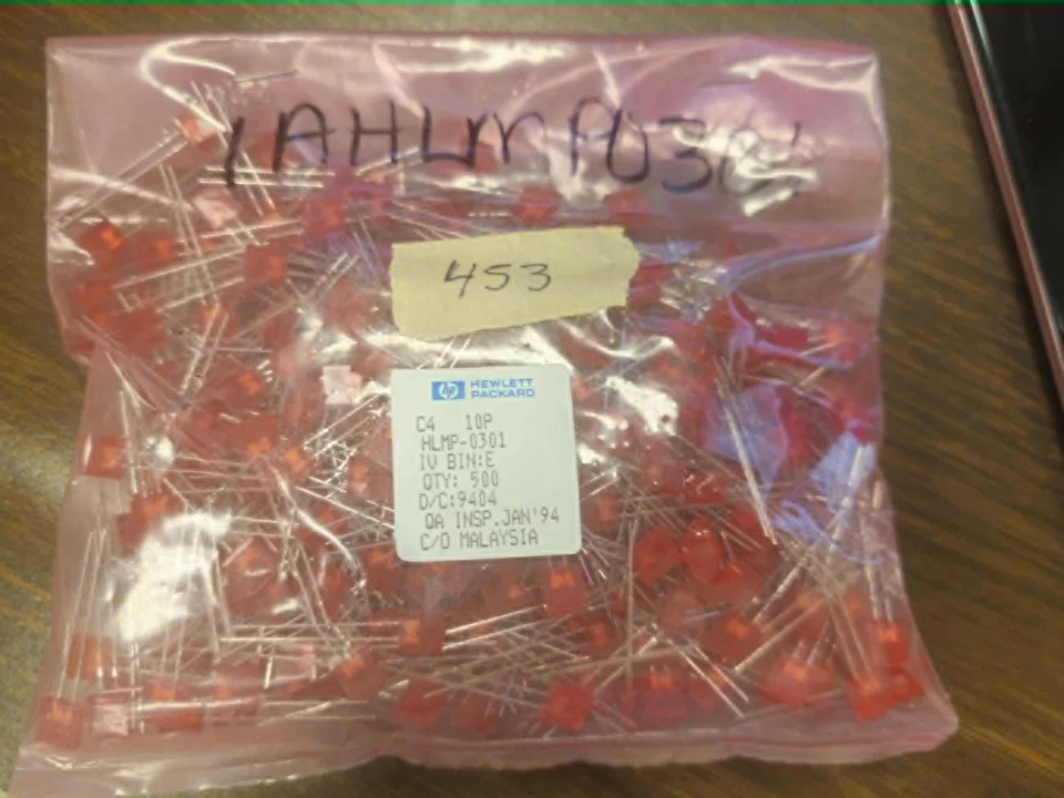 HP / Broadcom HLMP-0301 Red Diffused Rectangular LED – Lot of approx. 400 Pieces - Image 1 of 1