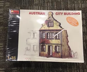 1/35 1:35 MiniArt 35013 Austrian City Building Ruin - Picture 1 of 1