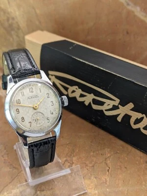 Reloj Soviético RAKETA Caja Petrodvorec Bonito Esfera Guilloche Reloj De Colección 2609 Foto 1 de 4