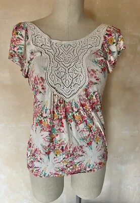 Soprano Floral Flutter Sleeve Lace Detail Top S - Image 1 of 4