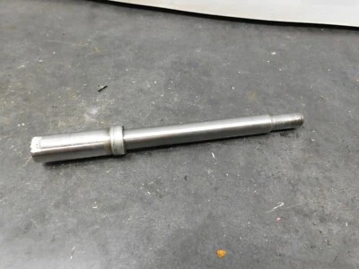 Yamaha YM1 305 Front Axle      2014      - Image 1 of 4