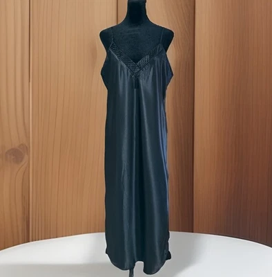 Винтажная женская ночная рубашка California Dynasty большая черная жидкая атласная сорочка миди  - Изображение 1 из 4