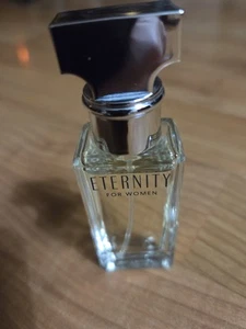 Calvin Klein ETERNITY .5oz Eau De Parfum Women Spray - Picture 1 of 4