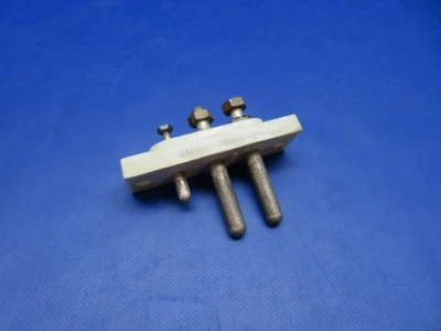 =Receptáculo de alimentación externo Beech T-34 / T-34B P/N AN2552-A3A PROBADO (1125-126) Foto 1 de 4