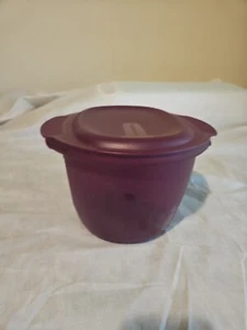 Tupperware Round Microwave Pasta Maker/Steamer 3 Quart Purple New —Storage Bowl - Picture 1 of 2