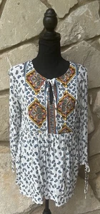 Weekend Suzanne Betro Tunic Top Medium Ivory Multicolor Paisley Baby Doll EC - Picture 1 of 13