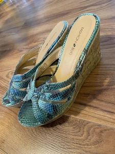 Fashion Bug Snake Skin Wedge Heel Shoes Women’s Size 10 - Picture 1 of 9