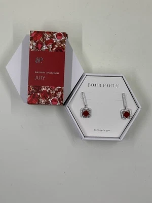 Brincos de aniversário de julho festa bomba RBP 2636 em destaque rubi tailandês sobre ródio - Imagem 1 de 2