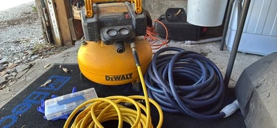 DEWALT DWFP55126 120V 165 PSI Pancake Compressor - Image 1 of 2
