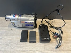 JVC GR-SXM55E VHS-C Camcorder with LCD Viewing Screen - Picture 1 of 16