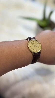 Raro reloj EDOX hecho en Suiza cuarzo fecha chapado en oro para damas vintage Foto 1 de 4