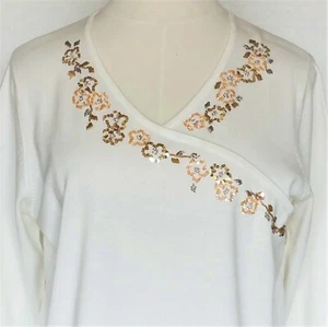 Yi Lin Sweater NEW Lightweight Winter White Bead & Sequin Flowers Womens 1X - Picture 1 of 9