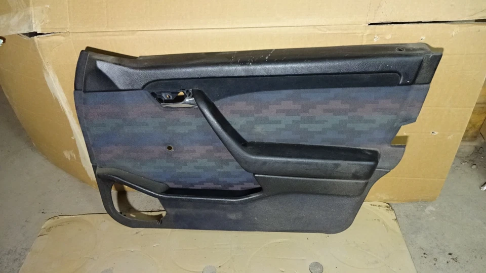 Mercedes-Benz W202 C180 (2) Front Right Door - Image 1 of 1