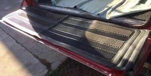 CAR MAT AUTO REAR FLOOR RUNNER, HIGH QUALITY PVC, TEXTURED FOR GRIP DURABLE - Foto 1 di 4