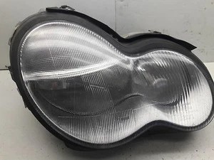 04 MERCEDES C240 W203 FRONT RIGHT HALOGEN HEADLIGHT LAMP A2038201061 OEM  - Picture 1 of 4