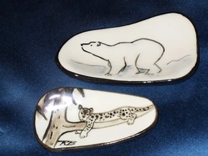 2 Miniature Native Style Art Polar Bear and Snow Leopard Dishes Signed "RB" - Picture 1 of 9