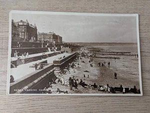 Sands Looking North, Bridlington - Real Photo Postcard - Sent in 1934 - Picture 1 of 2