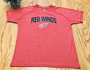 Mens XL Detroit RED WINGS Hockey Red T-Shirt Official NHL Short Sleeve Top - Picture 1 of 5